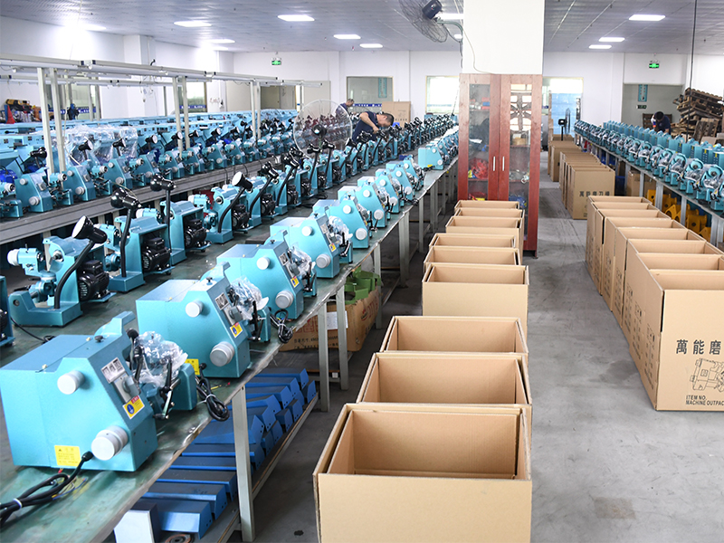 昆雕磨刀機組（zǔ）裝車間