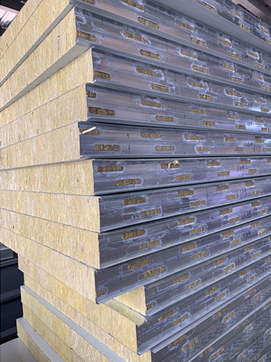 岩棉夾芯（xīn）板廠家