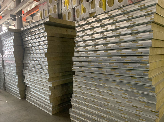 岩棉(mián)夾芯板廠家