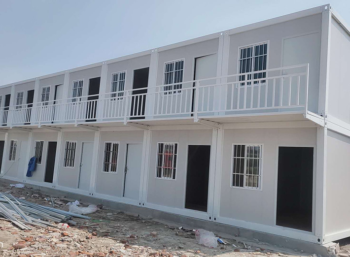 集（jí）裝（zhuāng）箱（xiāng）005