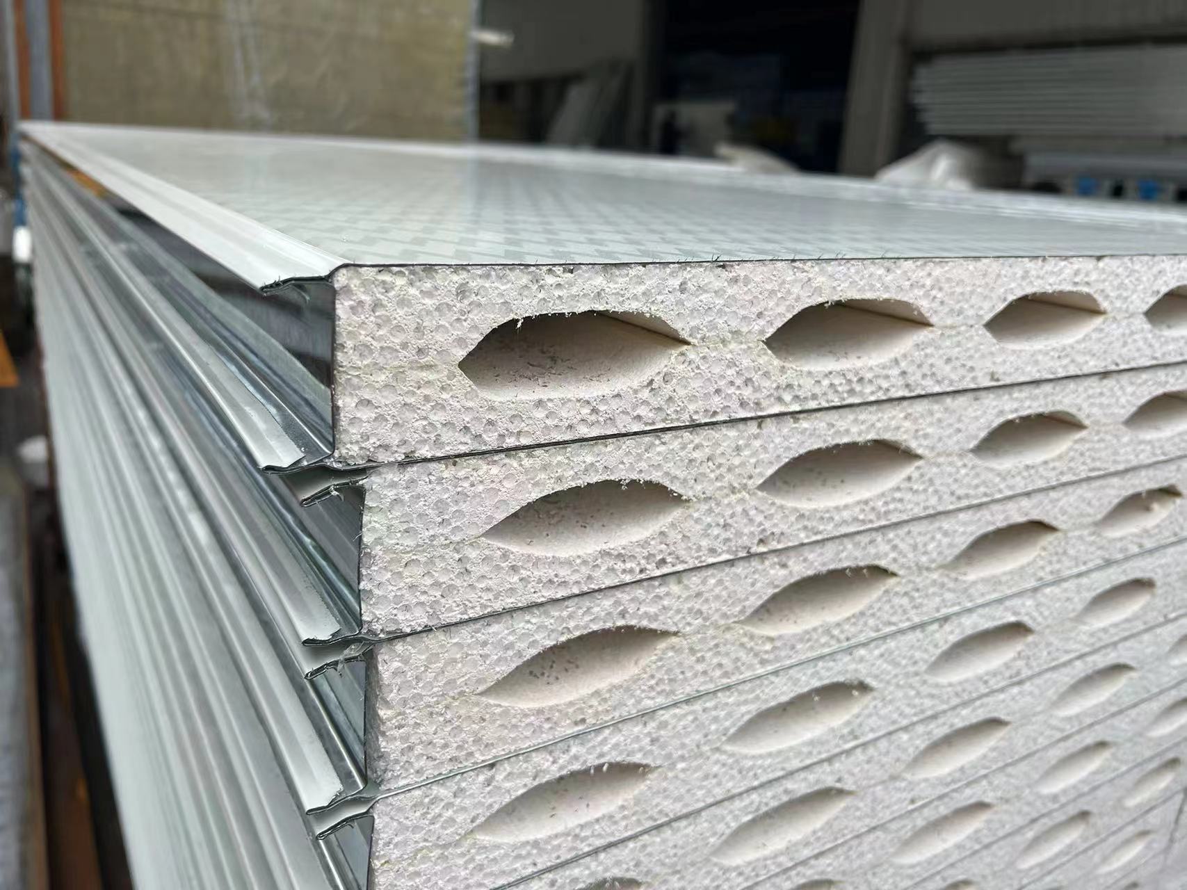 硫氧鎂（měi）夾芯板01